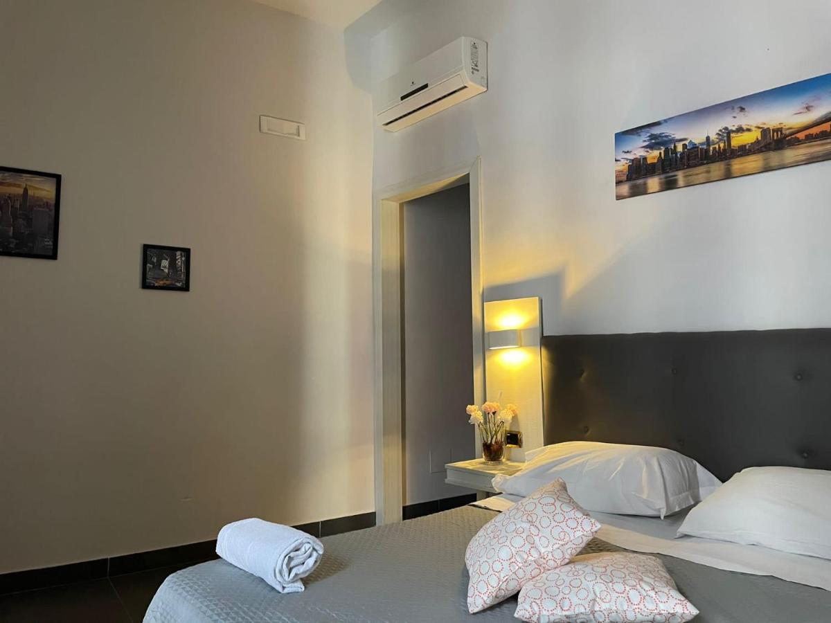 نابولي Ania Hotels المظهر الخارجي الصورة